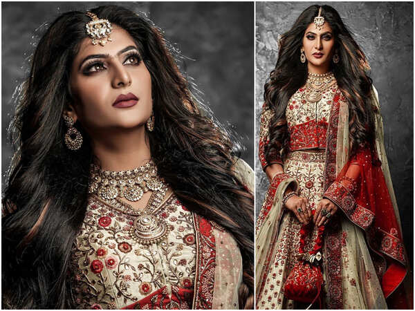 Neha Saxena Photos