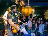 Pictures of Juggy Sandhu performing Live at the hippest bars in Mumbai...