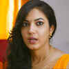 Article image for: <i class="tbold">pelli choopulu</i>