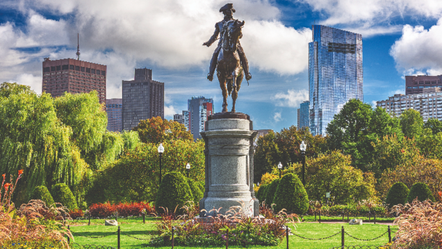 Find the glories of New England in Massachusetts 