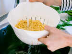 Rinsing the pasta after cooking