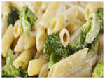 Spicy Broccoli and Cheese Pasta
