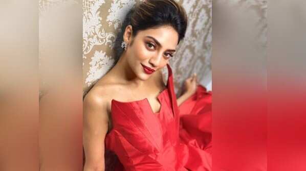 Nusrat trolled for wasting water in ‘safe hands challenge’ video