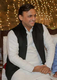 Article image for: See the latest photos of <i class="tbold">akhilesh yadav</i>