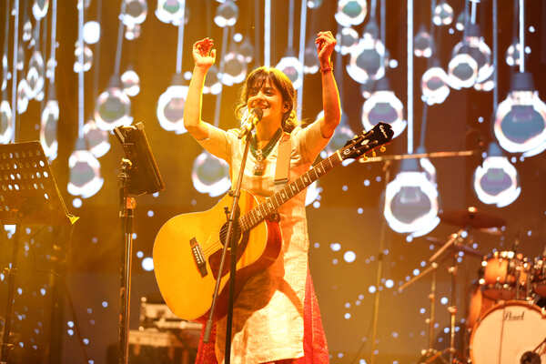Jasleen Royal