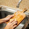 Use of clean chopping board