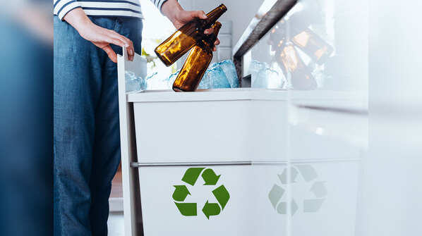 Handling bins
