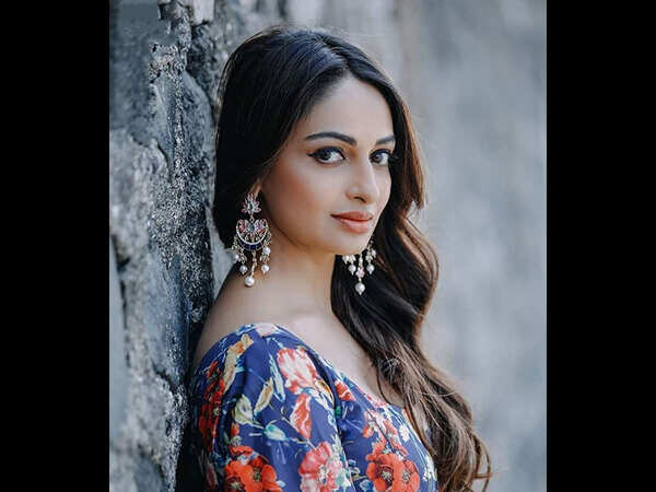 Rubina Bajwa Wallpapers