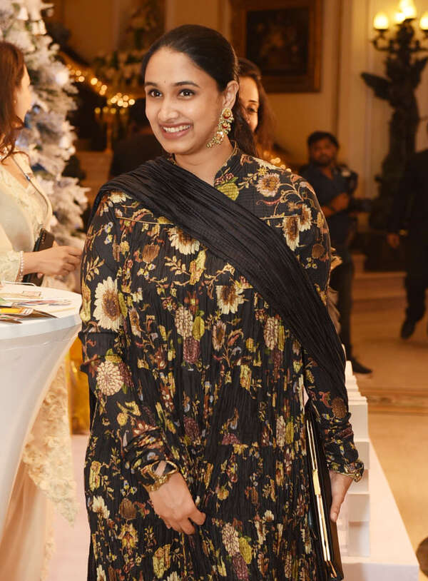 Shruti Reddy Photos