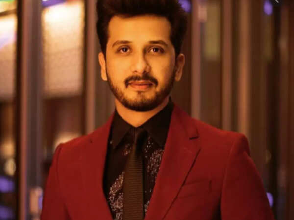 Abhijeet Khandkekar Images