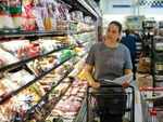 Want to go grocery shopping? These tips will help you practice precaution