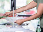 Easy tips to follow while hand washing the dishes