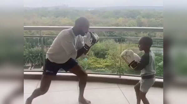 Shikhar Dhawan with his son Zoravar