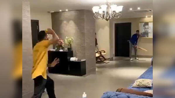 Hardik & Krunal indoor cricket