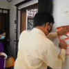 Article image for: Covid-19: Union minister <i class="tbold">debasree chaudhuri</i> flouts lockdown norms, opposes quarantine notice at her residence