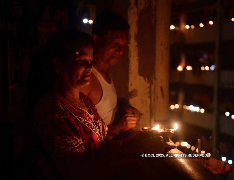 Mumbaikars stand in solidarity with frontline workers by lighting diyas and candles