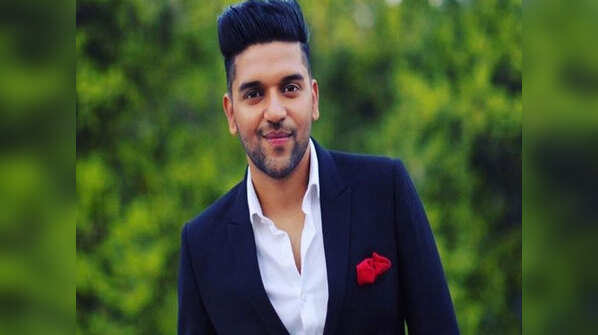 ‘Surma Surma’ to ‘Lahore’: Top 5 songs of Guru Randhawa will help you break boredom amid quarantine
