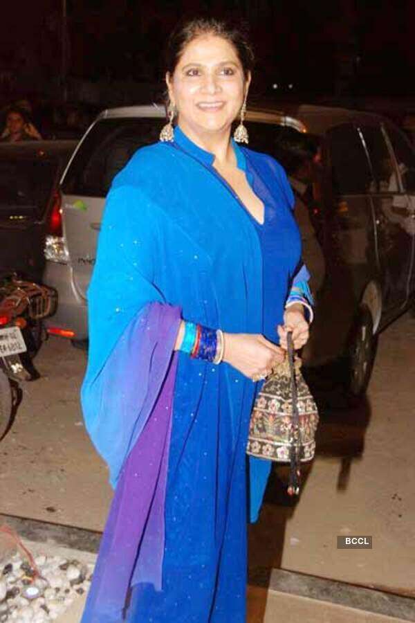 Asha Sachdev Images