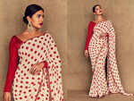​The polka dot sari
