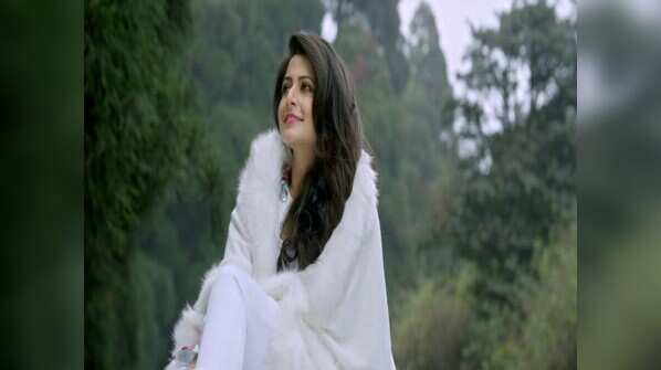 Chhaya O Chhobi (2017)