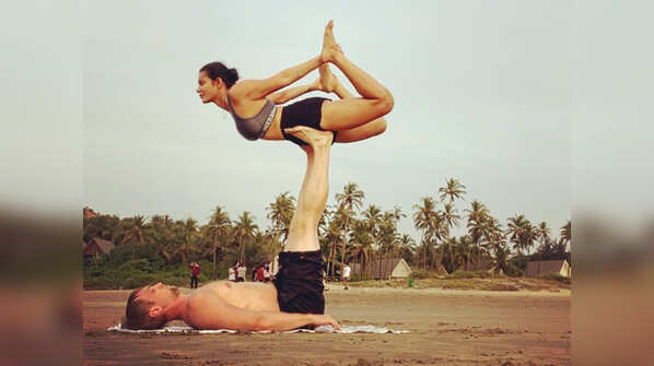 On pursuing yoga together