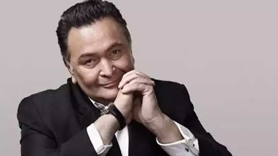 Sad news! Rishi Kapoor passes away due to cancer in Mumbai