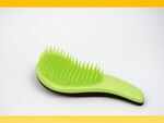 Detangling brush