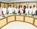 Karnataka Agriculture minister BC Patil helps KFCC members