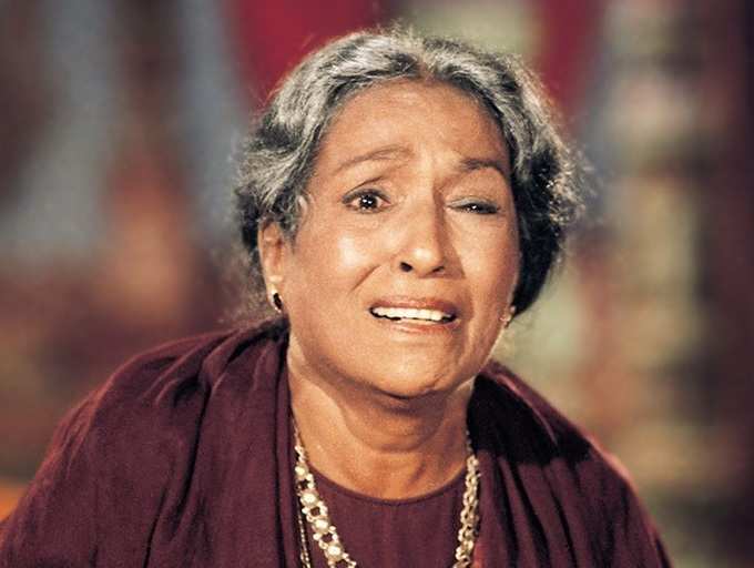 From facial paralysis to playing evil woman: Timeline of Ramayan's Manthara  aka Lalita Pawar's tragic life | The Times of India