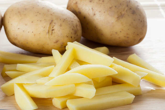 potatoes-cut-into-fries