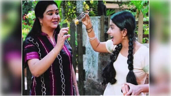 Vanaja in 'Achuvinte Amma'