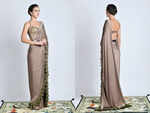 ​What makes the sari so special?