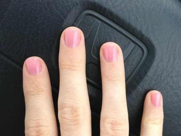 Best ways to make short nails look longer