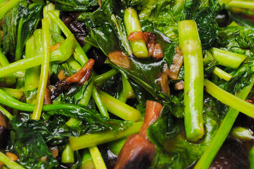 Kale and Mushrooms in Ginger Sauce
