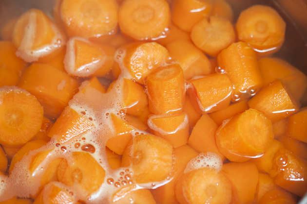 boiling carrots