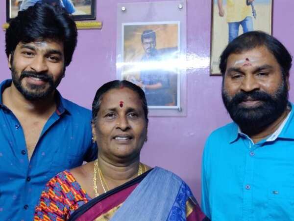 Navin Stills