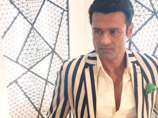 Rohit Roy Images