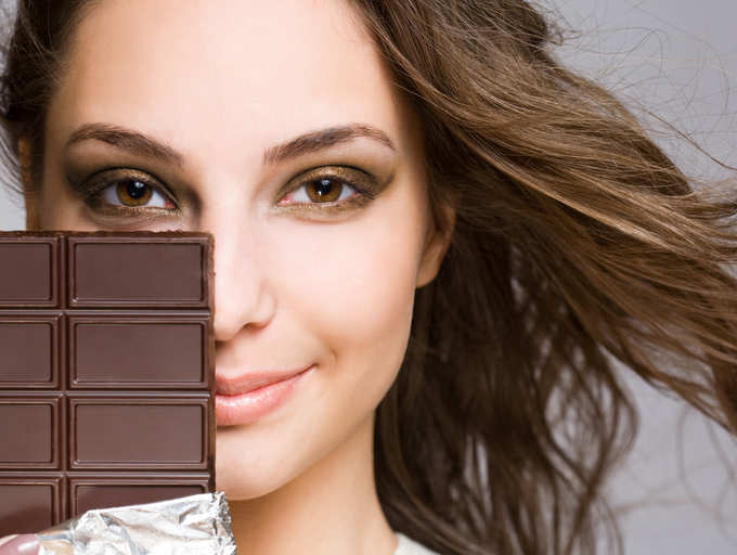 Dark chocolate can help you deal with hair loss: Checkout some tips on how  to use it | The Times of India