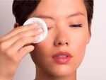 Eye makeup removal mistakes you must avoid making