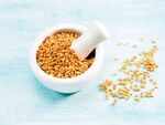 Fenugreek seeds hair spray