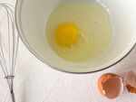 Egg and olive oil mask