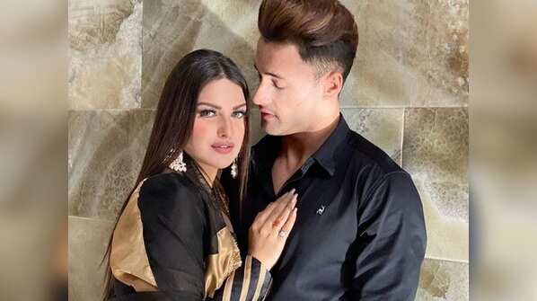 Himanshi Khurana and Asim Riaz