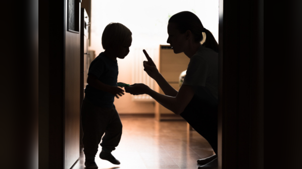 Parents, never say these 7 phrases to your children or it may break their confidence