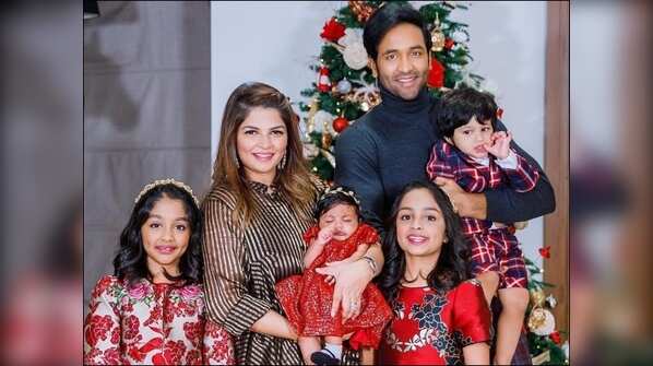 Manchu Vishnu (Ariaana Manchu, Viviana Manchu, Avram Manchu and Ayra Vidya Manchu)