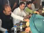 ​Rahul Gandhi enjoys a meal at Dhaba
