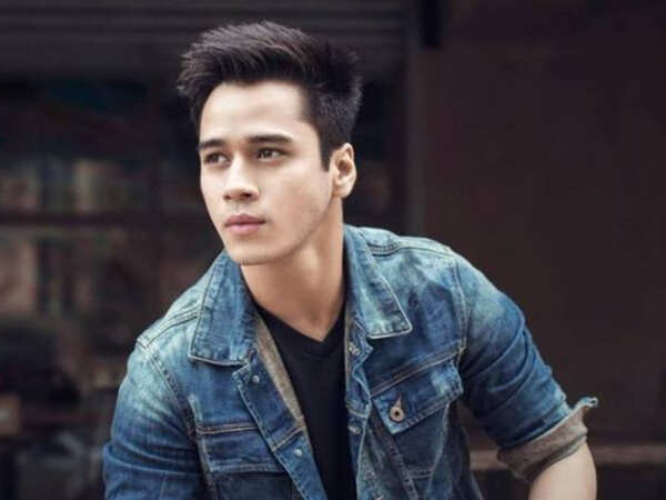 Anshuman Malhotra Photos