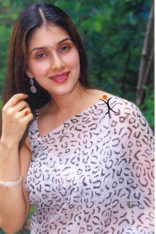 Keerthi Reddy Pictures