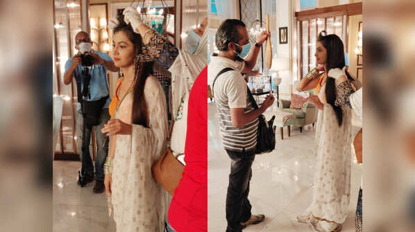 Sriti Jha gets ready