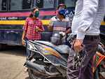 Traffic Jams as police stop defaulters