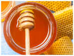 ​What makes raw honey different from organic and regular honey?